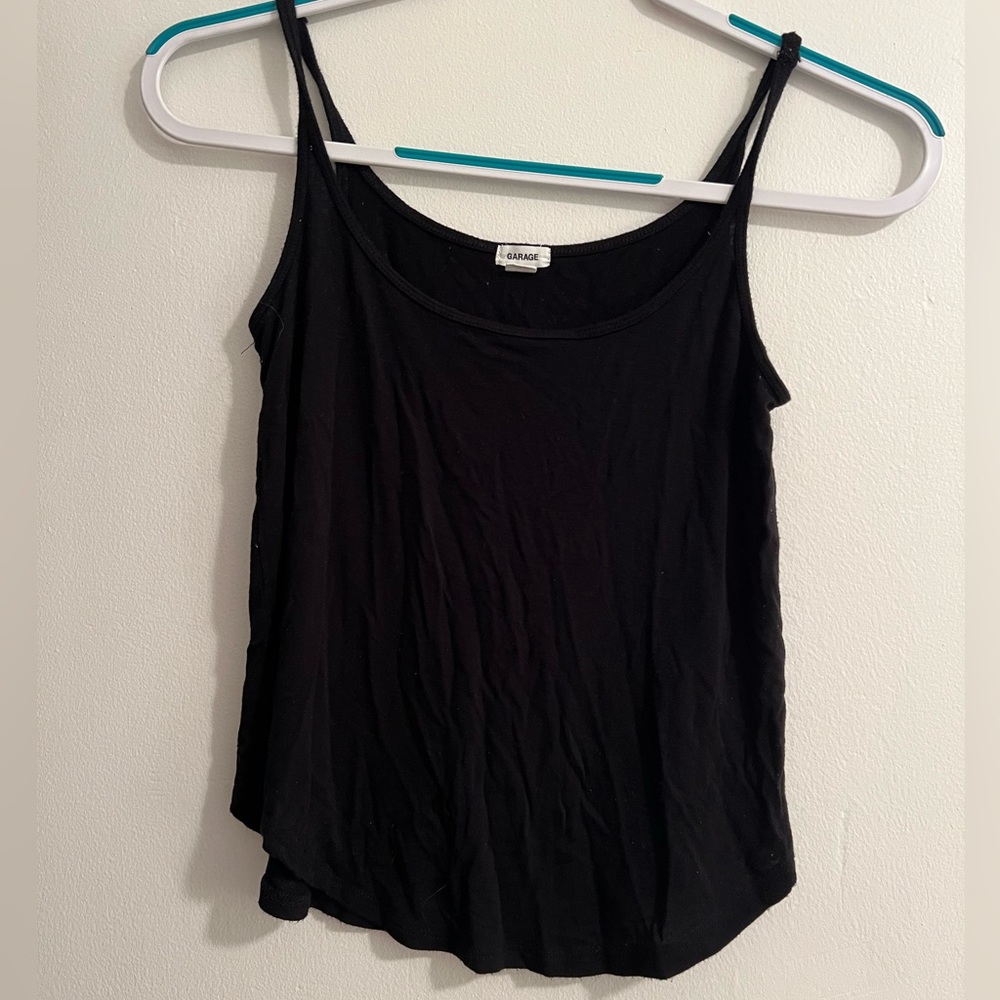 Garage Black Tank